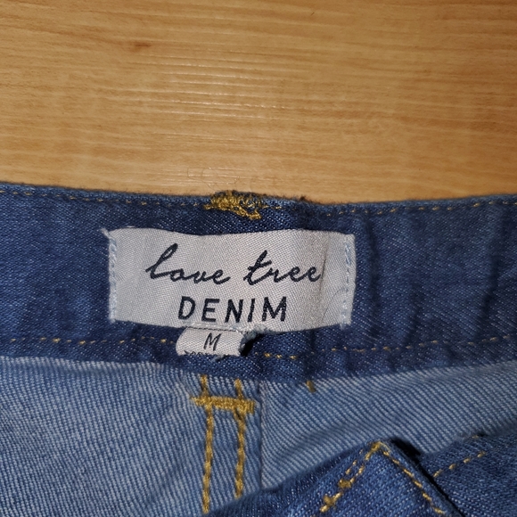 Booty shorts - Picture 2 of 3